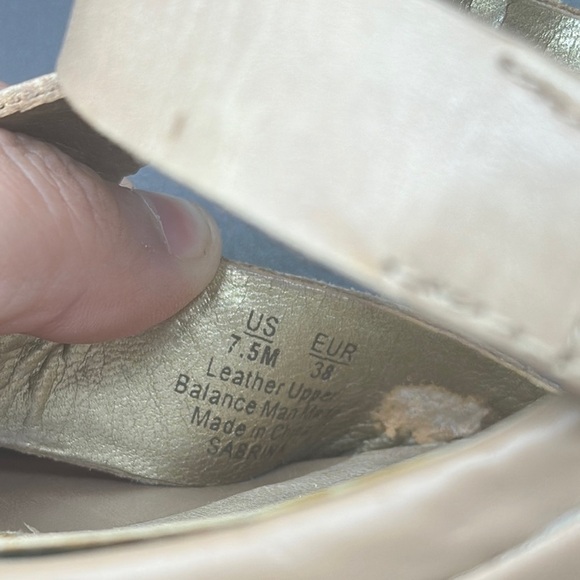 Women's Tan Strappy Sam Edelman Sabrina wedge Sandals size 7.5 - Picture 7 of 7